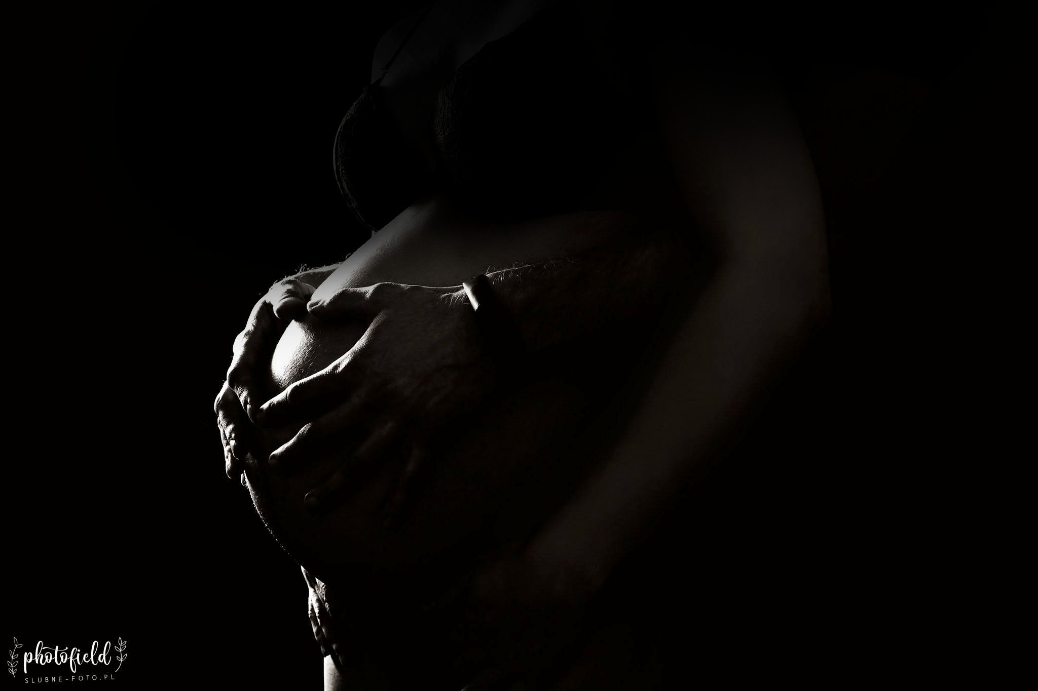 Sesja brzuszkowa ciążowa w domu Łódź