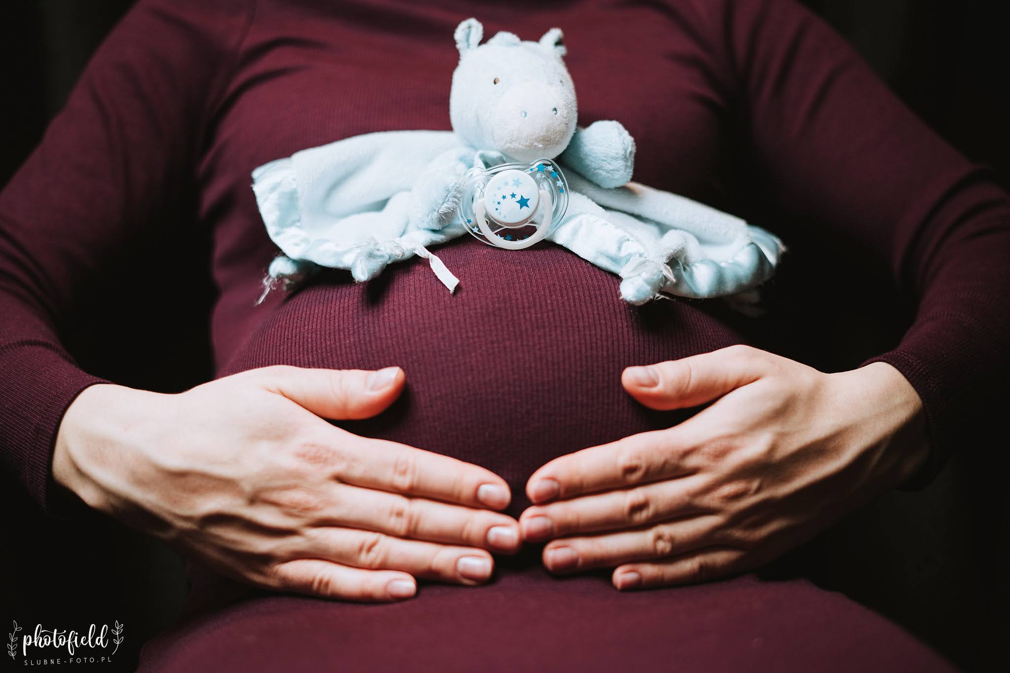 Sesja brzuszkowa ciążowa w domu Łódź